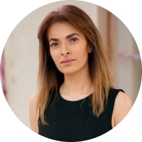 Алина Пеева