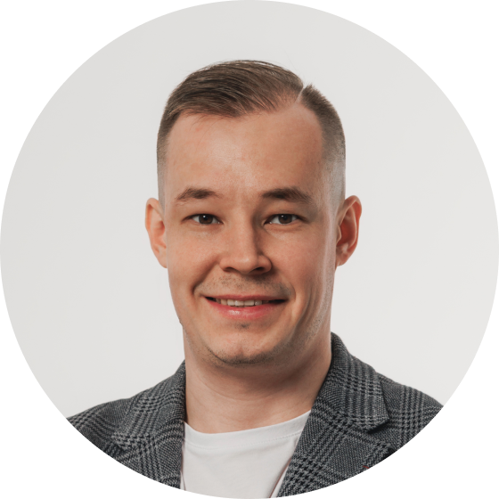 Максим Касков